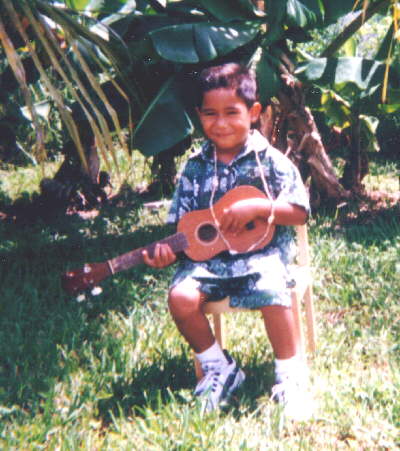 Iosefatu's picture in the backyard in Ft. Lauderdale.